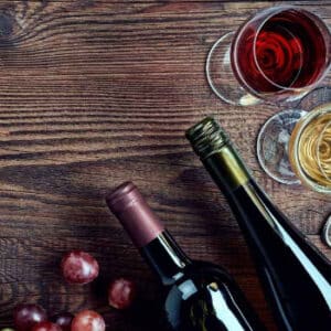 aprenda a escolher os copos e a servir cada tipo de vinho Blog